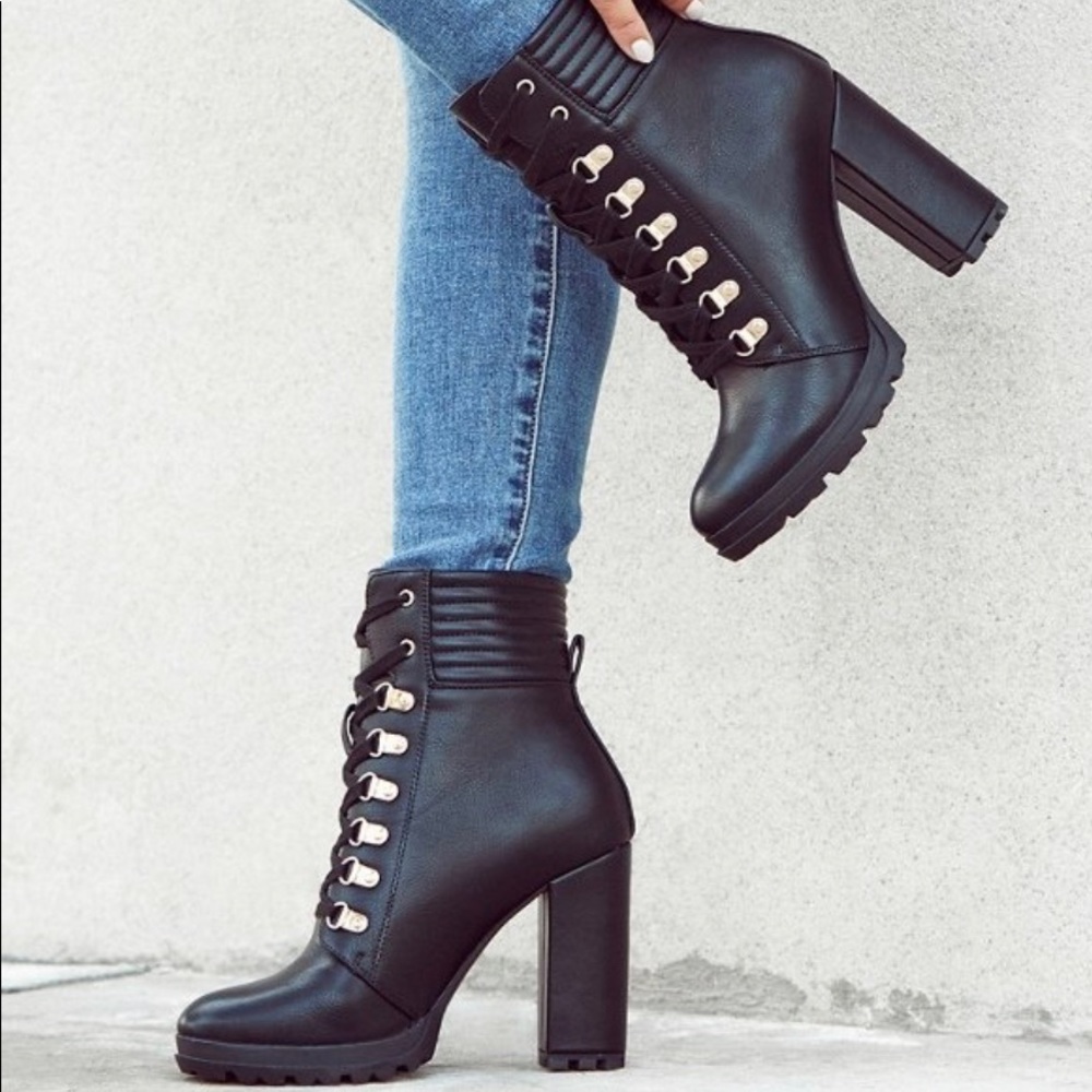 Lace Up Bootie | Size 12